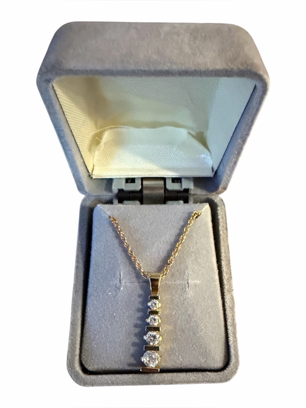Vintage gold tone necklace 4 stones Korea